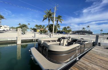 25ft Premier Pontoon Experience Big Pine Key Verado 250HP