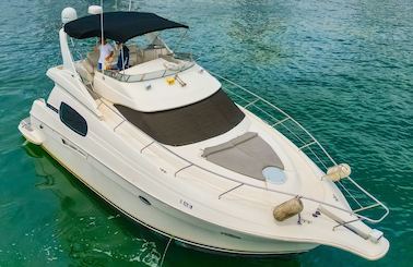 Silverton 48FT  Sportsbridge!