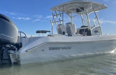 26ft Twin Vee PowerCat Experience Big Pine Key for 6 Guests