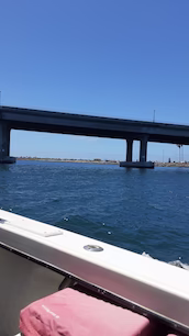 🎉 Private San Diego Party Yacht (25 Guests) – CBYO Food, Drinks & Floaties
