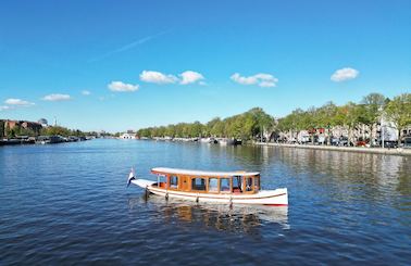 Luxury Private Boat Tour In Amsterdam