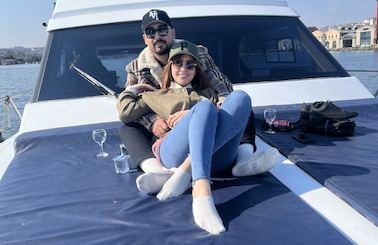 Luxurious Motor Yacht Charter for Daily Excursions in İstanbul