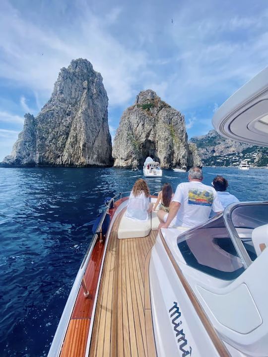 Luxury Mimì 9.5 Elite Boat Tour | Capri & Amalfi Coast
