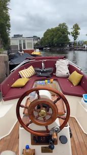 Private Boat for up to 6 people - Wato 510