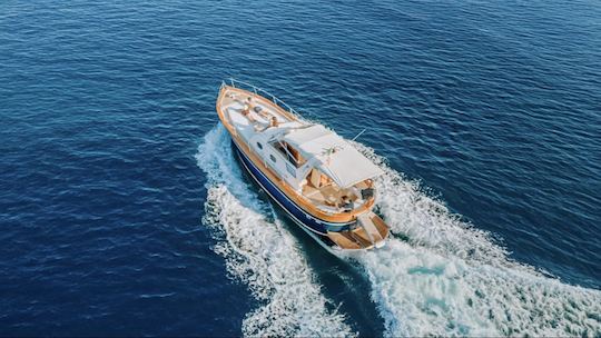 Apreamare 10 Luxury Boat Tour – Amalfi Coast & Capri