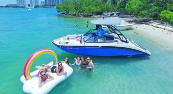 Miami Bachelorette Boat Party Guide - Getmyboat